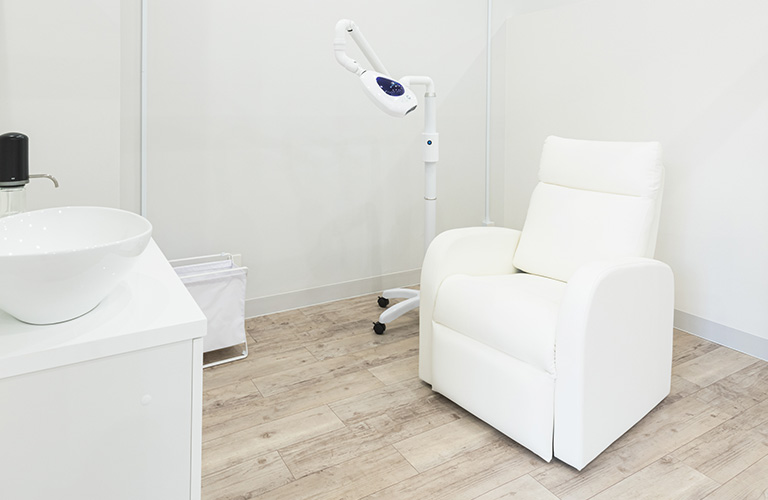 ホワイトニングカフェ 鷺沼店の写真 1