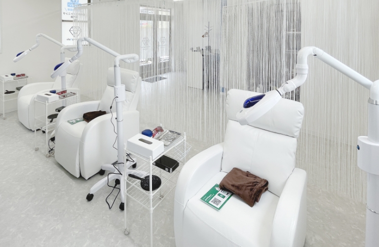 ホワイトニングカフェ つくば研究学園店の写真 2