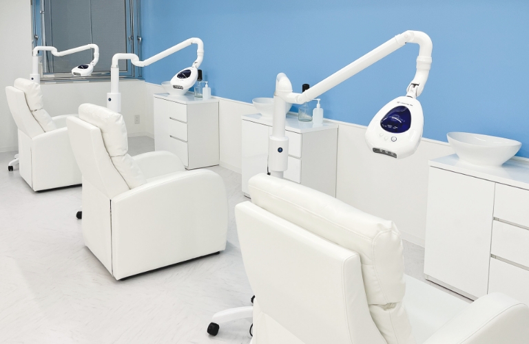 ホワイトニングカフェ 綱島店の写真 2